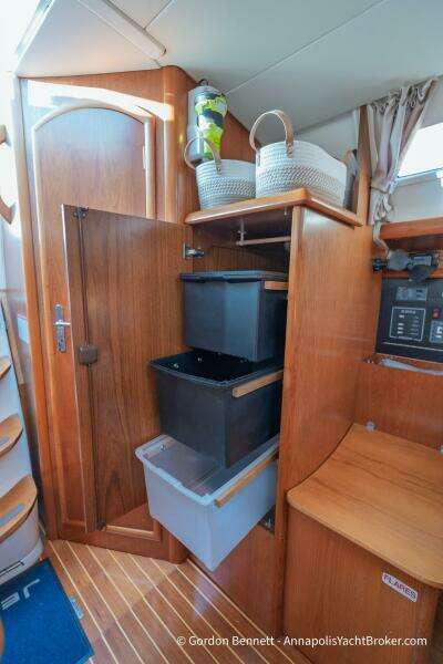 2002 Jeanneau Sun Odyssey 37