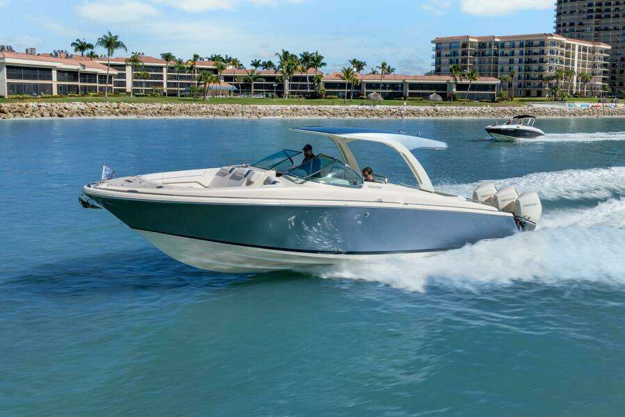 2021 Chris-Craft Launch 35 GT OB