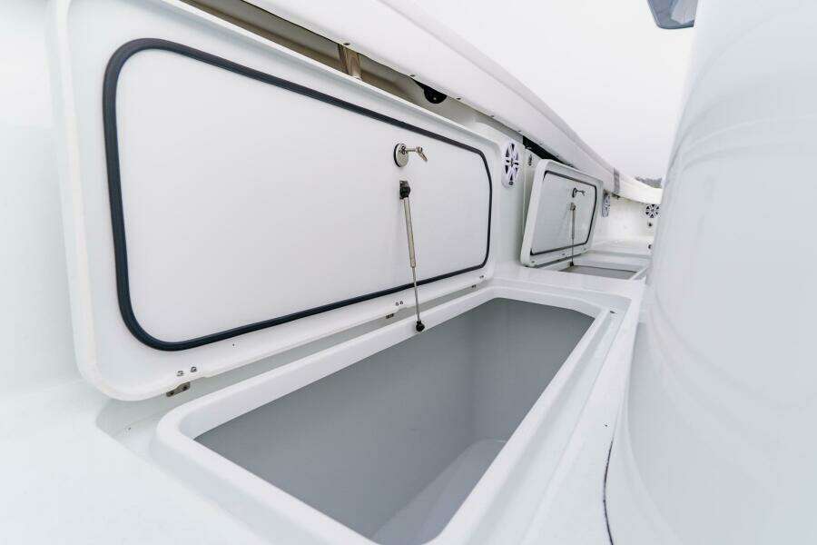 2024 Costa Custom 34 SV