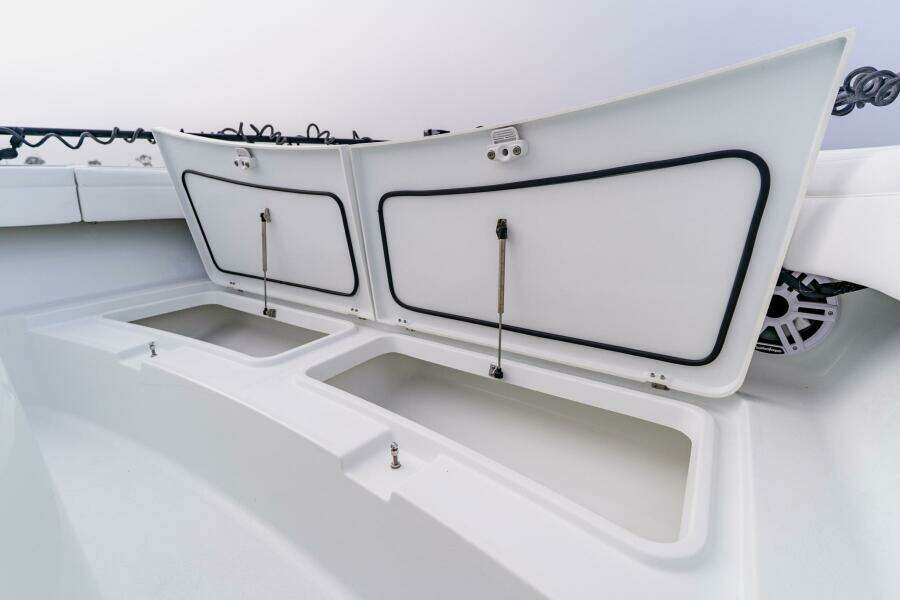 2024 Costa Custom 34 SV