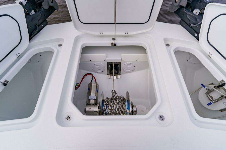 2024 Costa Custom 34 SV