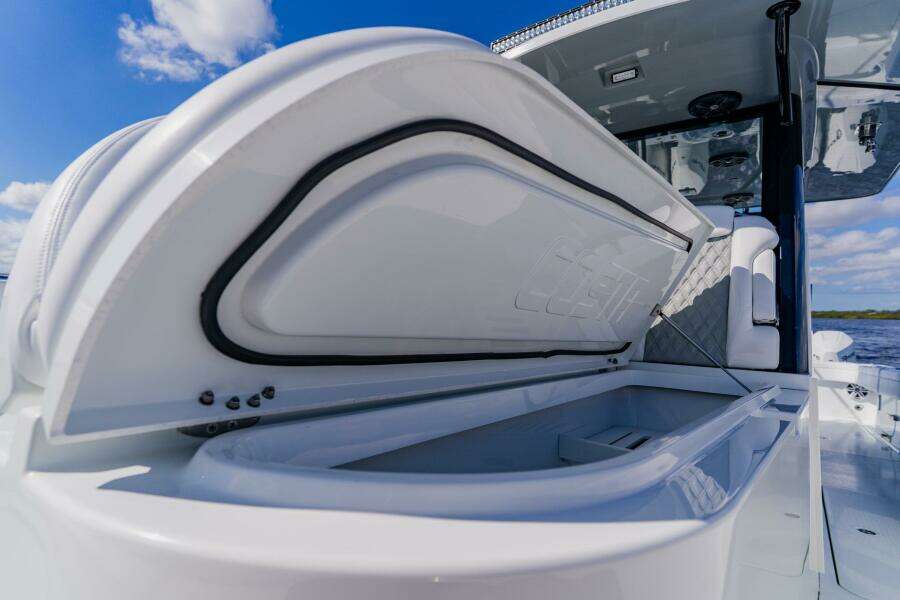 2024 Costa Custom 34 SV