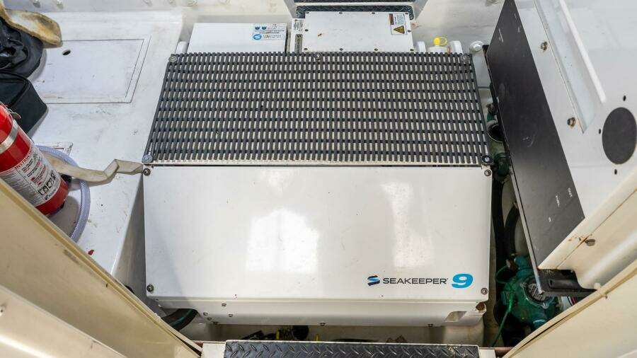 2007 Viking 64 Convertible