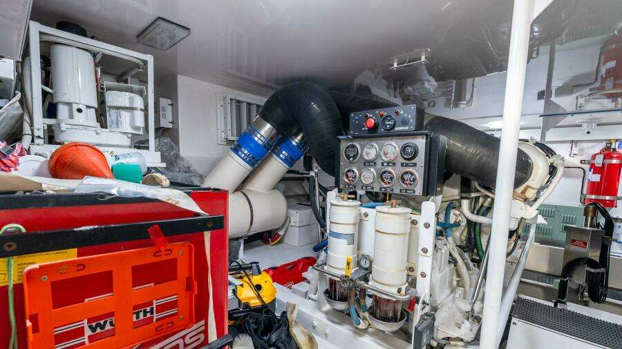 2007 Viking 64 Convertible