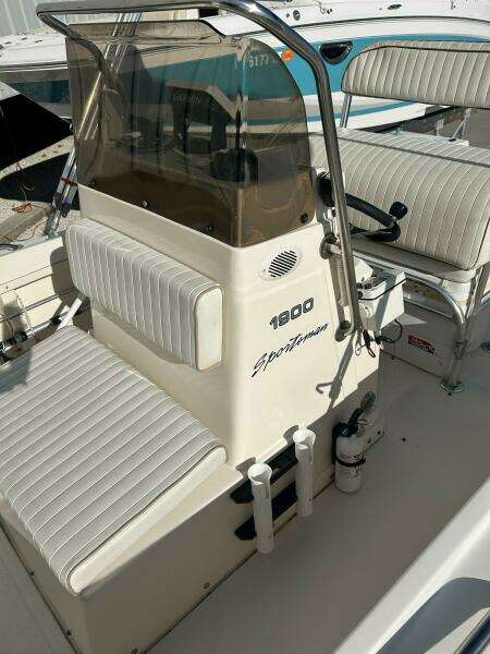 2001 Key West 1900 Sportsman