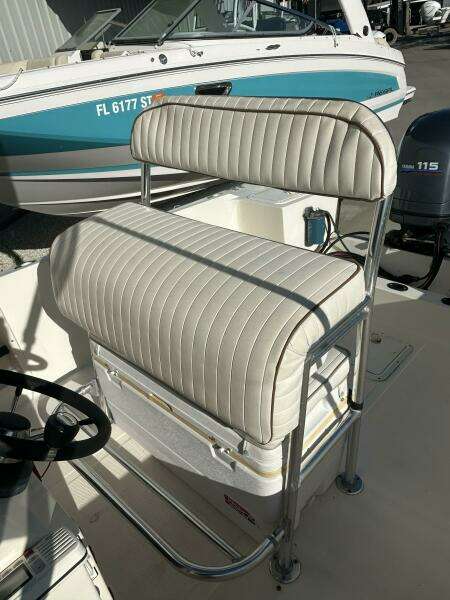 2001 Key West 1900 Sportsman