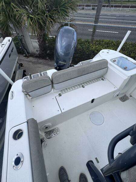 2021 Sea Fox 228 Commander