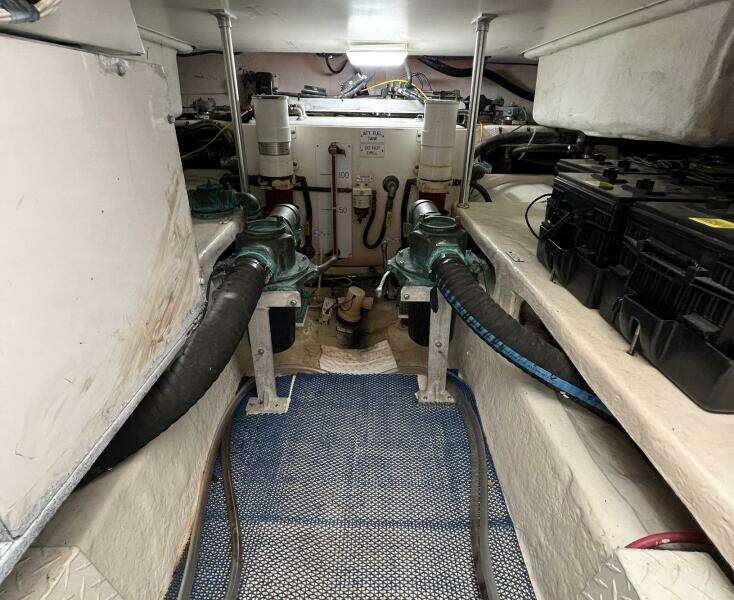 2007 Luhrs 41 Hardtop Express