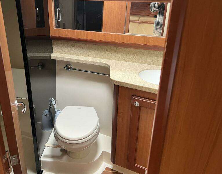 2007 Luhrs 41 Hardtop Express