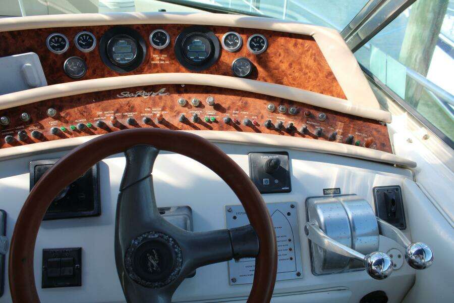 1996 Sea Ray 500 Sundancer