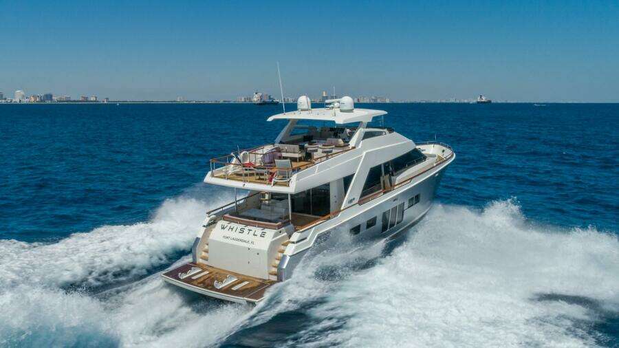 2012 Lazzara Yachts 