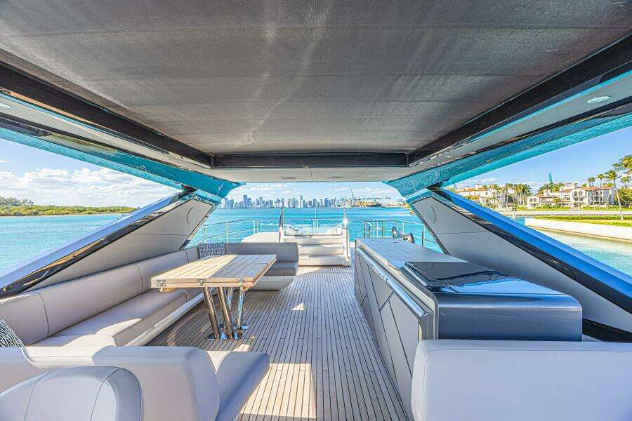 2025 Sunseeker 