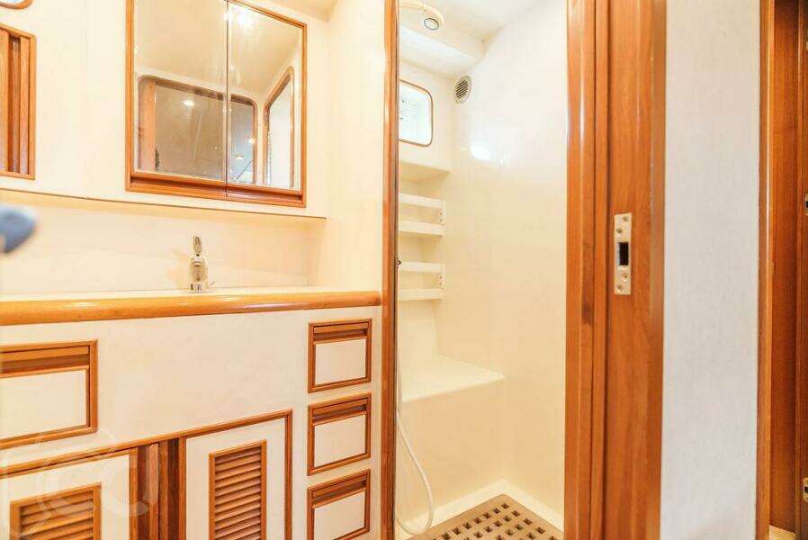 1999 Offshore Yachts 52 Pilothouse