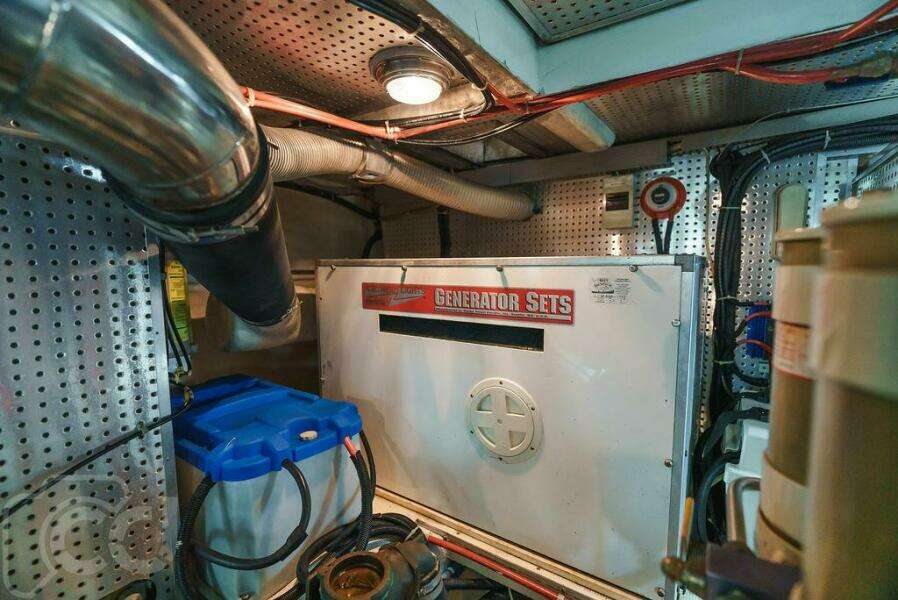 1999 Offshore Yachts 52 Pilothouse