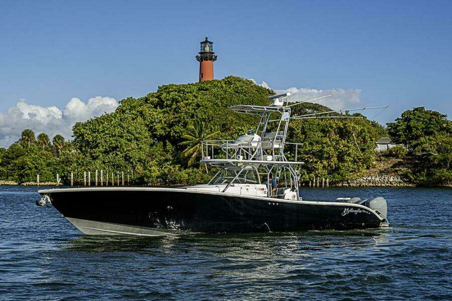 2010 Yellowfin 42 Offshore