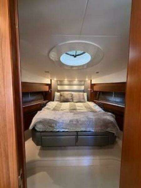 2012 Sunseeker Predator Sport Yacht 74