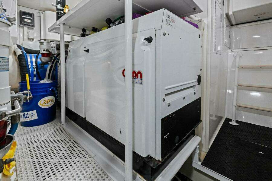 2008 Viking 64 Convertible