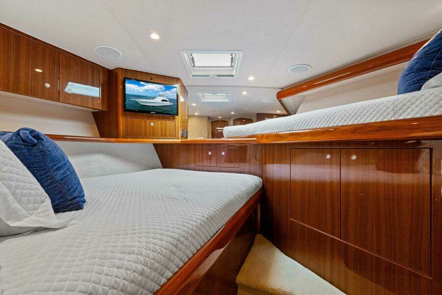 2008 Viking 64 Convertible