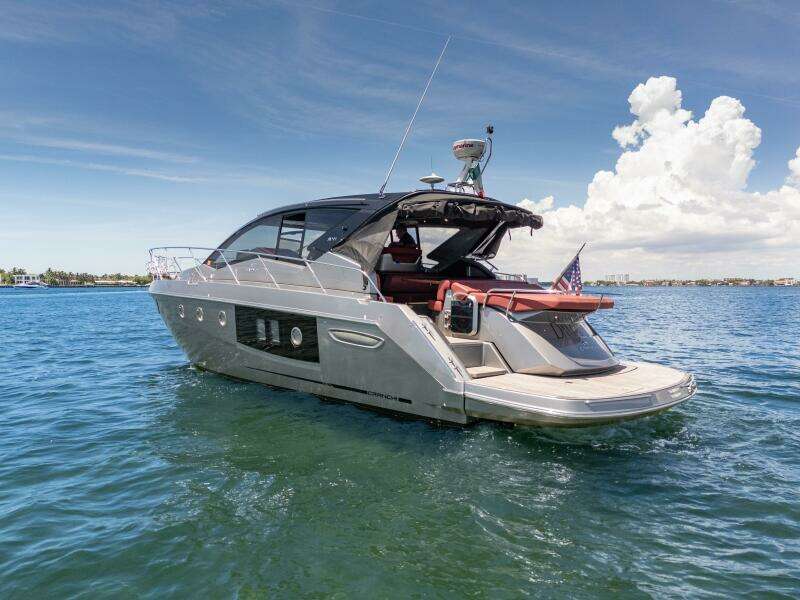 2022 Cranchi M 44 HT