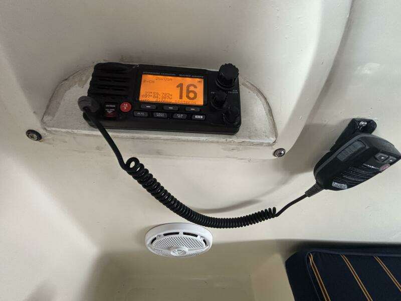 2004 Mainship Pilot 30 Rum Runner II