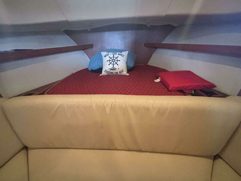 2004 Mainship Pilot 30 Rum Runner II