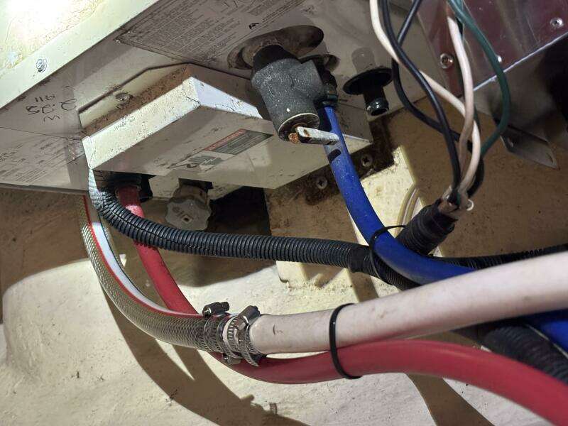 2004 Mainship Pilot 30 Rum Runner II