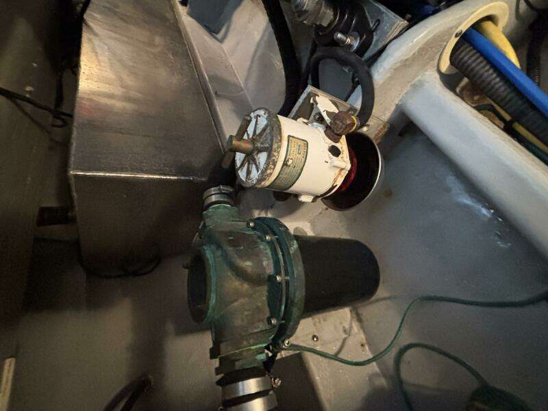 2004 Mainship Pilot 30 Rum Runner II