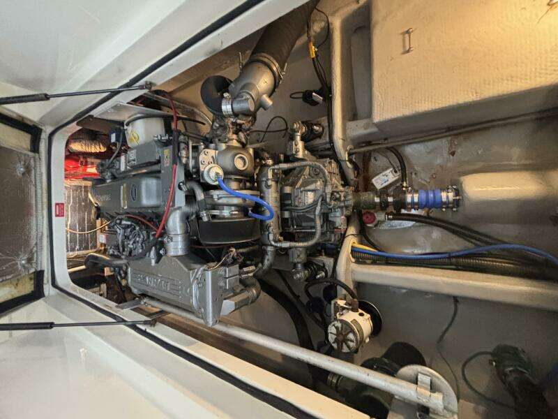 2004 Mainship Pilot 30 Rum Runner II