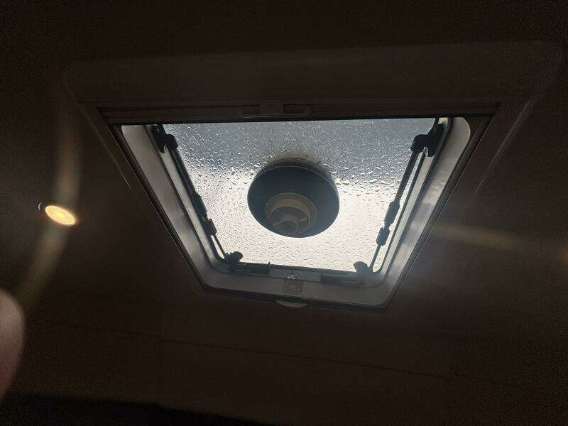 2004 Mainship Pilot 30 Rum Runner II