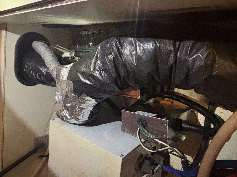 2004 Mainship Pilot 30 Rum Runner II