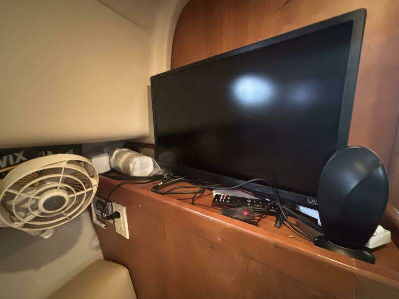 2004 Mainship Pilot 30 Rum Runner II