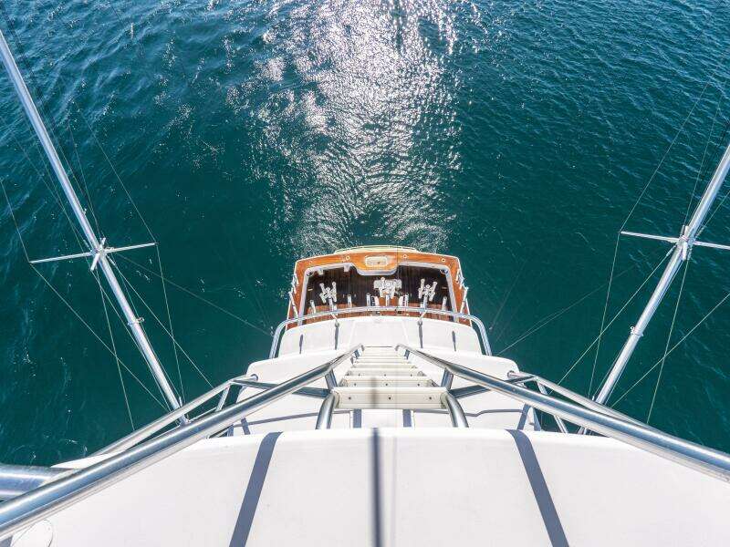 2003 Viking 65 Enclosed Bridge