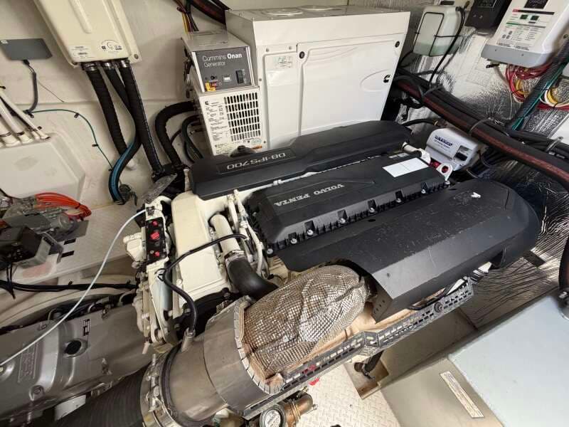 2020 Cruisers Yachts 50 CANTIUS