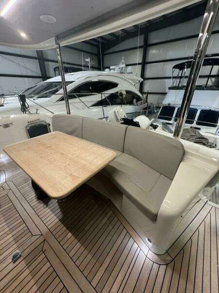 2023 Absolute 48 Navetta