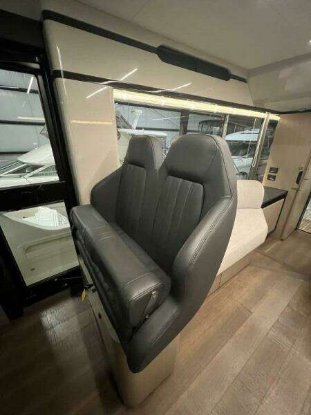 2023 Absolute 48 Navetta