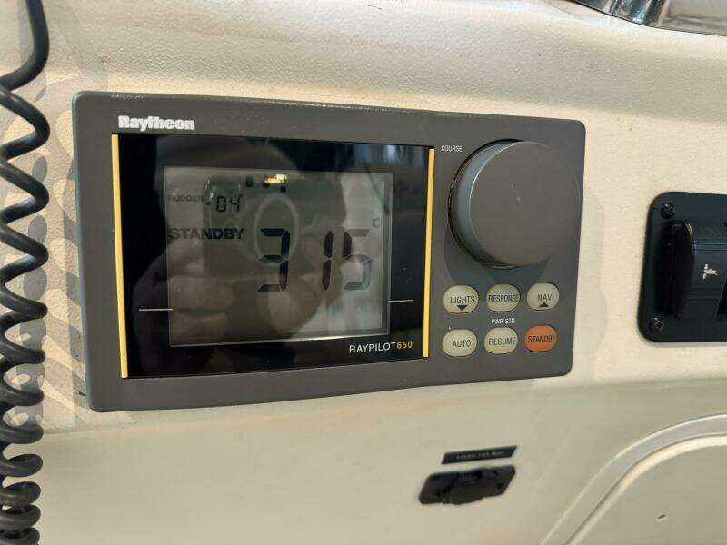 1999 Sea Ray 340 Sundancer