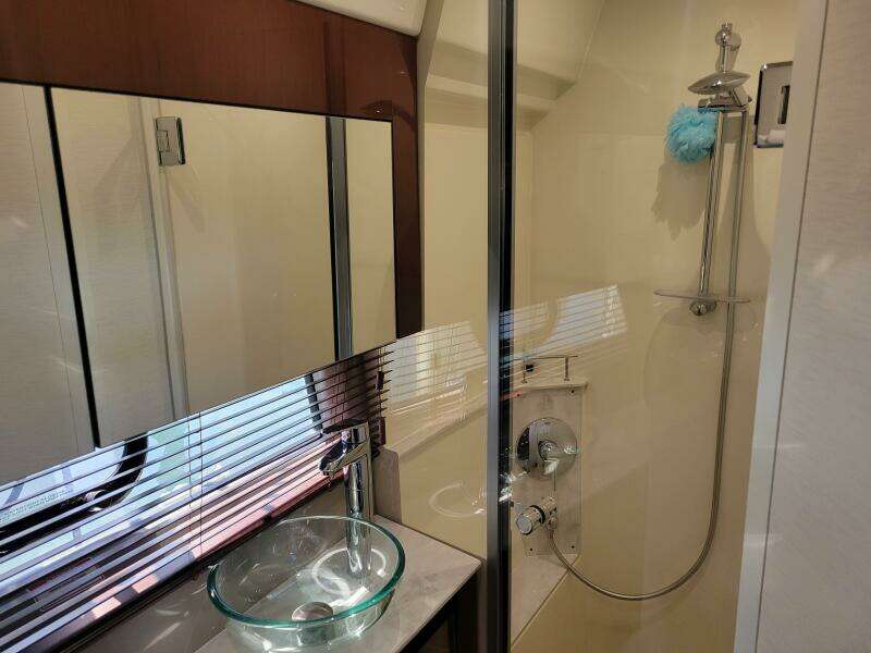 2017 Sea Ray Sundancer 460