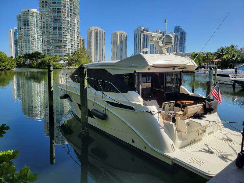 2017 Sea Ray Sundancer 460