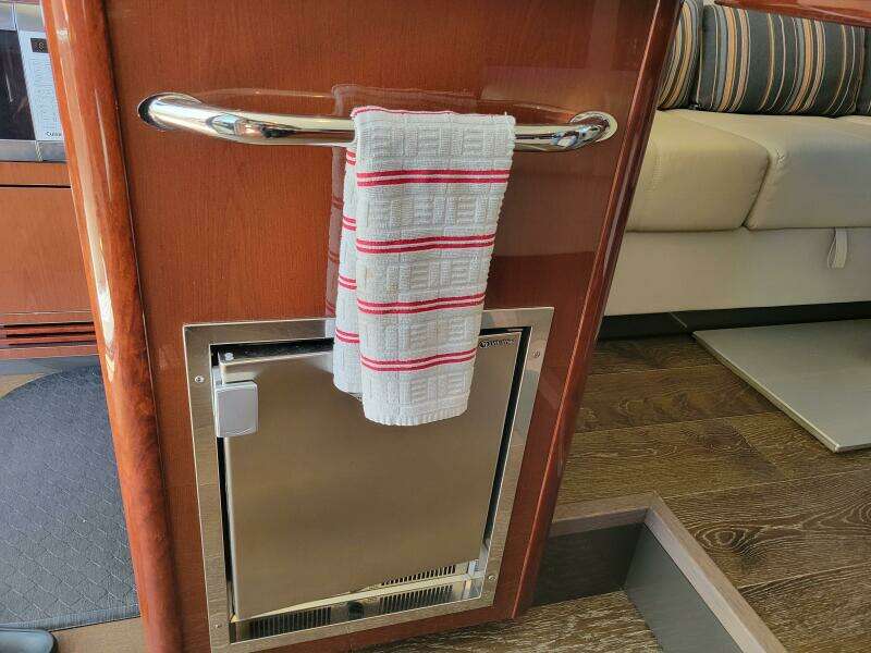 2017 Sea Ray Sundancer 460