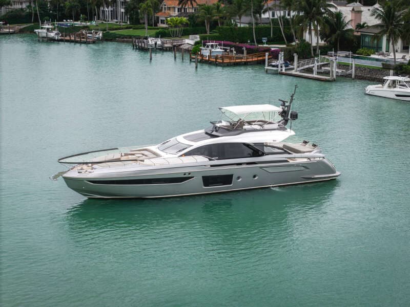 2020 Azimut S8