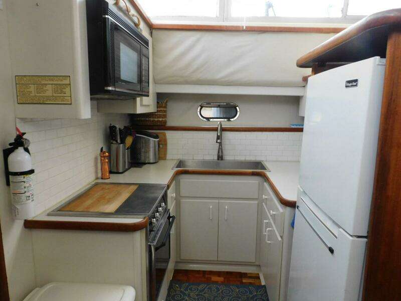 1993 Carver 445 Aft Cabin Motor Yacht