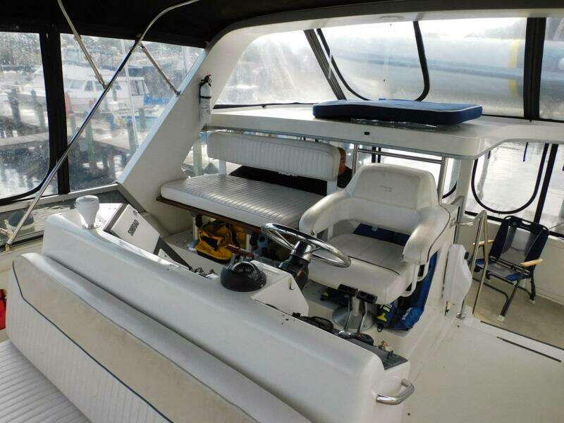 1993 Carver 445 Aft Cabin Motor Yacht