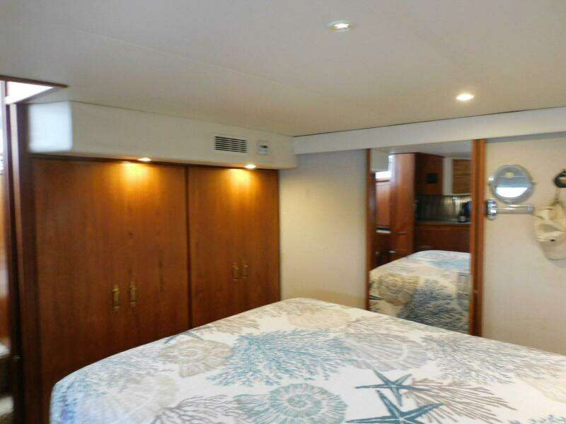 1993 Carver 445 Aft Cabin Motor Yacht