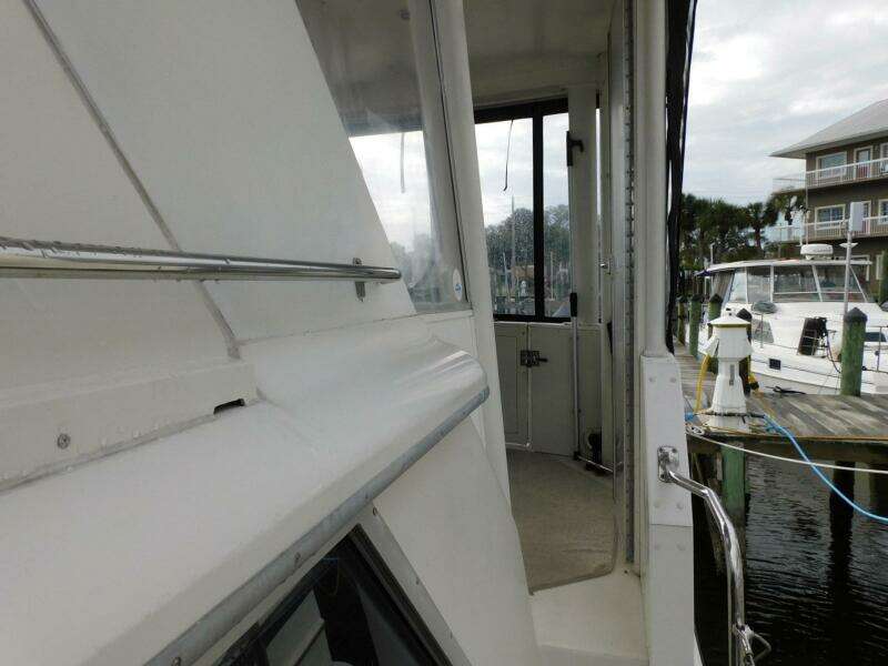 1993 Carver 445 Aft Cabin Motor Yacht