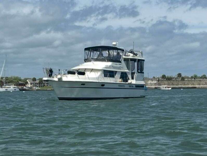 1993 Carver 445 Aft Cabin Motor Yacht