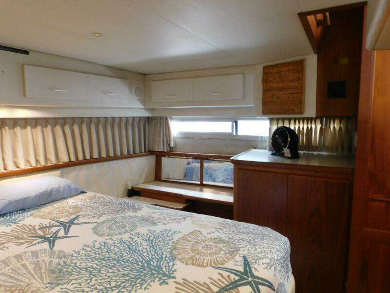 1993 Carver 445 Aft Cabin Motor Yacht