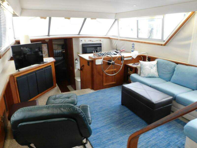 1993 Carver 445 Aft Cabin Motor Yacht