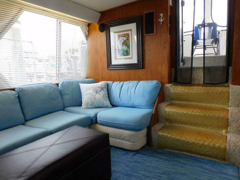 1993 Carver 445 Aft Cabin Motor Yacht