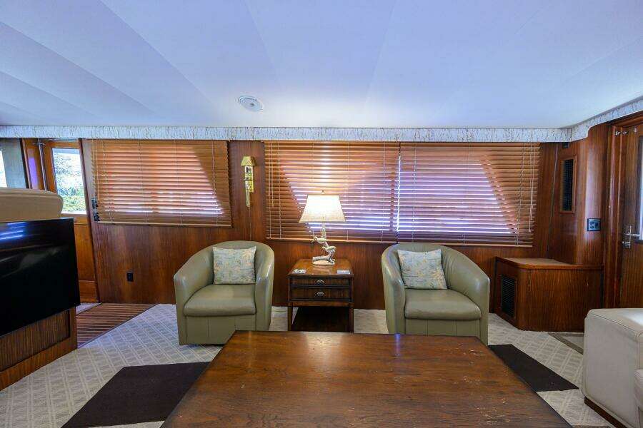 Hatteras 63 - Phantom - Salon