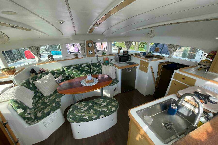 2012 Lagoon 380 S2